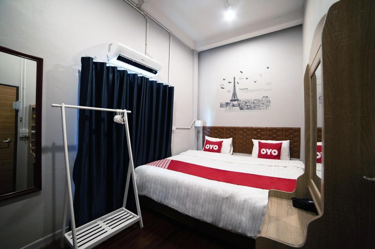 Oyo 480 Lemon Siam Hostel Bangkok Ngoại thất bức ảnh